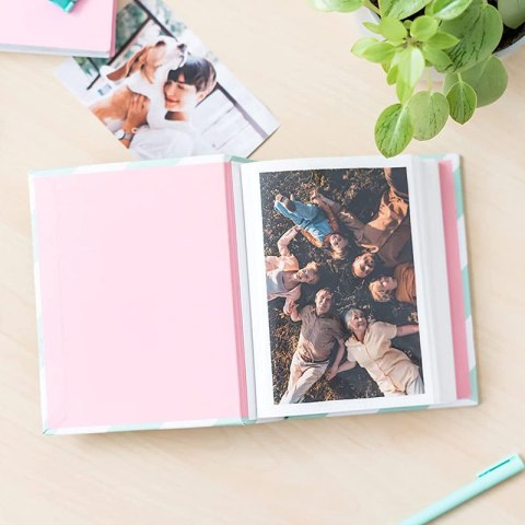 Pusheen - Album fotograficzny na 100 zdjęć 10x15 cm Pusheen - Album fotograficzny na 100 zdjęć 10x15 cm