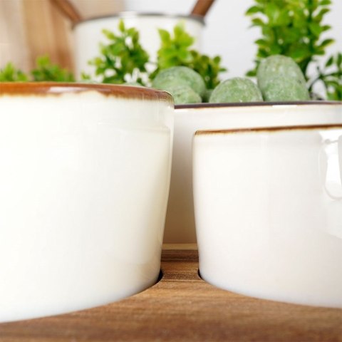 Miseczki na przekąski ceramiczne białe 4 el. Miseczki na przekąski ceramiczne białe 4 el.