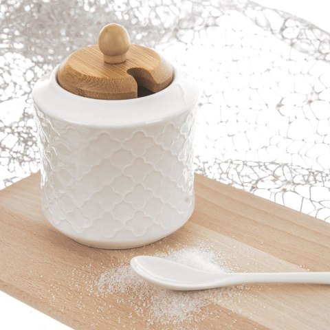 PORCELANOWA CUKIERNICZKA Z ŁYŻECZKĄ I POKRYWKĄ PORCELANOWA CUKIERNICZKA Z ŁYŻECZKĄ I POKRYWKĄ
