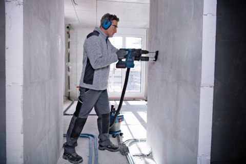 MŁOT UDAROWY OBROTOWY GBH 18V-26 F 2.6J 2*5.0AH L-BOXX MŁOT UDAROWY OBROTOWY GBH 18V-26 F 2.6J 2*5.0AH L-BOXX
