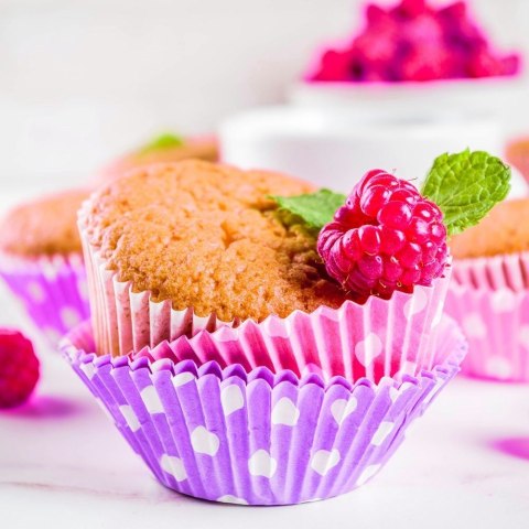 Foremki papilotki do muffinek babeczek 6 cm 80 sztuk Foremki papilotki do muffinek babeczek 6 cm 80 sztuk