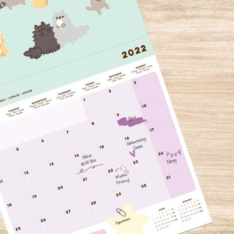 Pusheen - Kalendarz ścienny 2022 rok z kolekcji Foodie 30 x 30 cm Pusheen - Kalendarz ścienny 2022 rok z kolekcji Foodie 30 x 30 cm