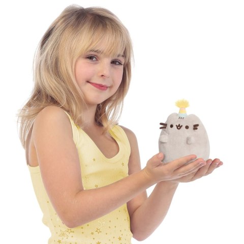 Pusheen - Pluszowa maskotka w czapeczce urodzinowej 14 cm Pusheen - Pluszowa maskotka w czapeczce urodzinowej 14 cm